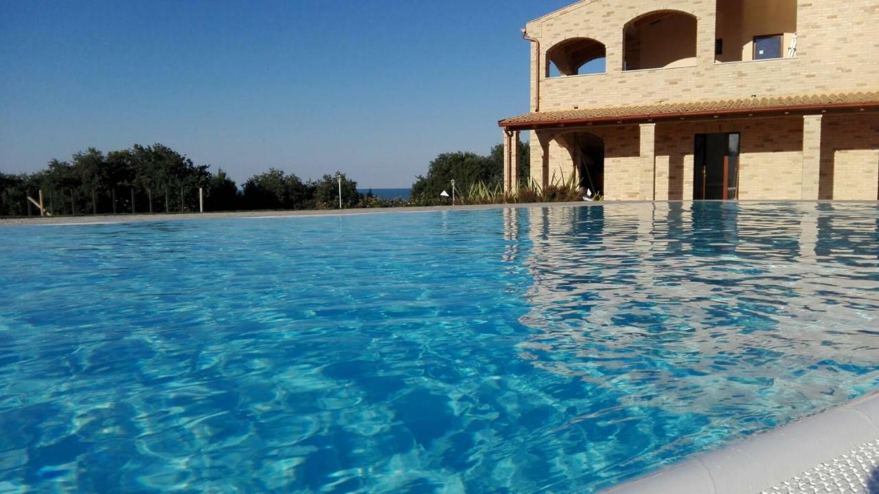 B&B Casalfarano Cupra Marittima Extérieur photo
